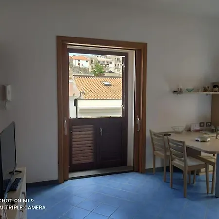 Monolocale Nacatuli, In Centro Storico, Con Terrazza E Balconi *